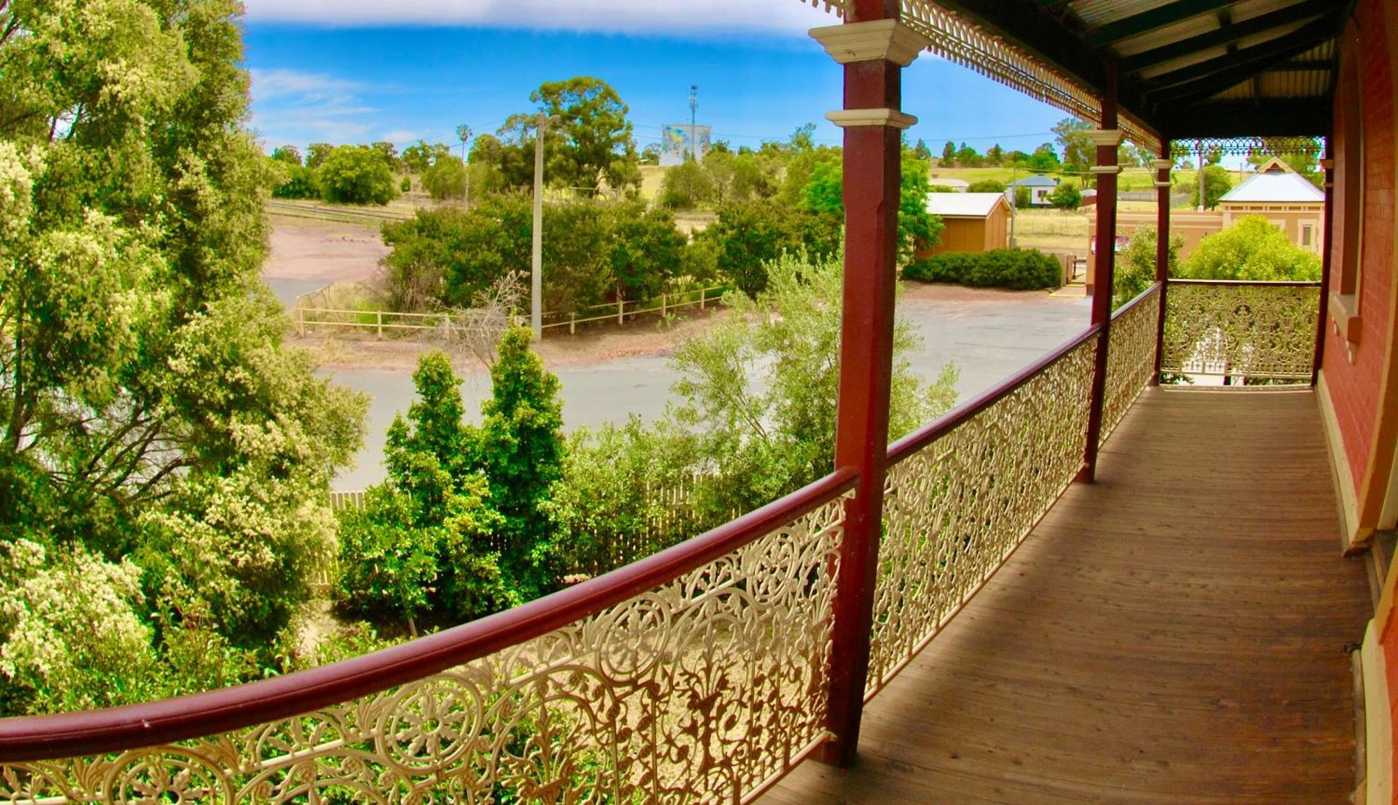 Historic Star Lodge And Station Masters House Narrandera Værelse billede